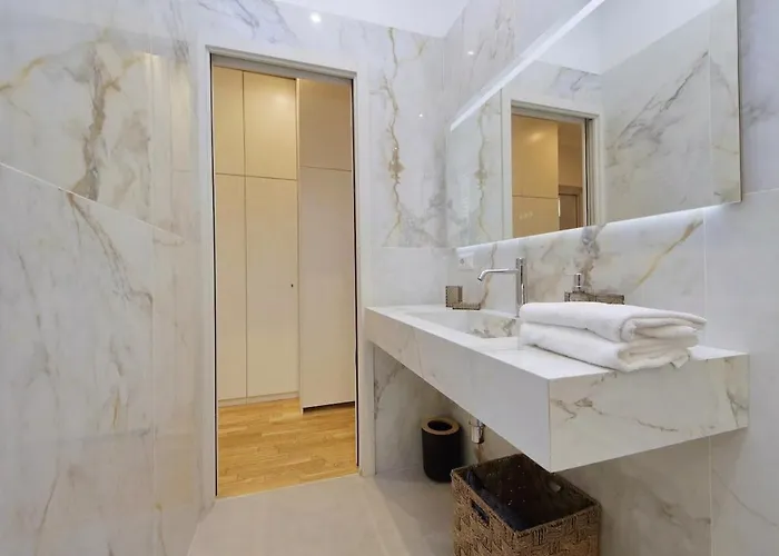 200m From The Station Deluxe Boho Oasis * Рим